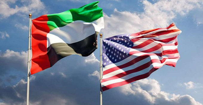 Les #UAE et les #USA  renforcent leur partenariat en matière de défense 🇦🇪🇺🇸 Le lieutenant-général Issa bin Ablan Al Mazrouei rencontre la sous-secrétaire américaine à la Défense, Amanda Dorey, au #PENTAGON . Les entretiens portent sur les intérêts communs en matière de sécurité.