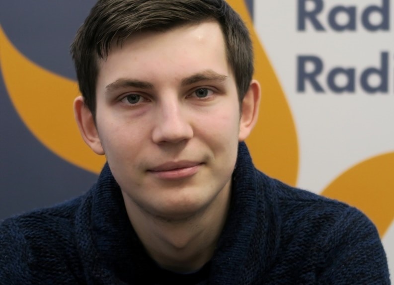 We call for the release of Igor Losik from prison on #WorldPressFreedomDay. Igor is a journalist from #Belarus working for RFE/RL. He was arrested in June 2020 and sentenced to 15 years in prison for reporting on anti-government protests.