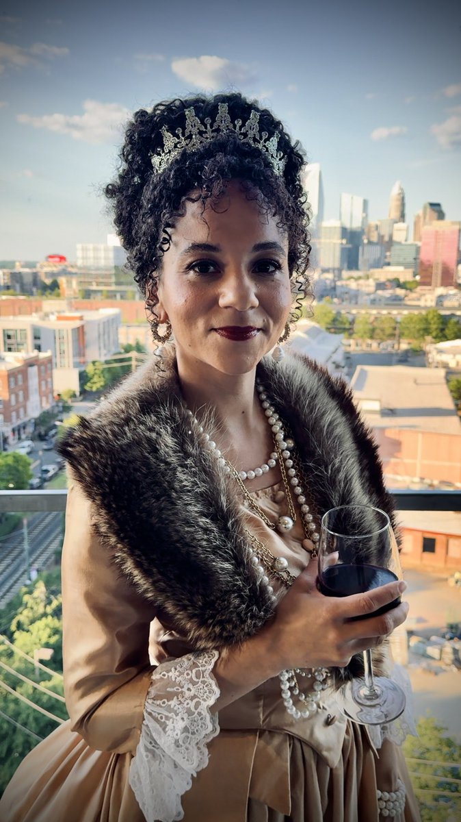 My wife was hired to play Queen Charlotte yesterday for the Grand Opening of a new office tower in uptown last night. She absolutely crushed it 💪