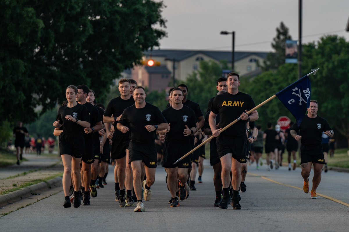 It’s a beautiful day in the Double-A! This morning, the Falcons took over Ardennes Street as we kicked off the month of May. 

We can’t think of a more #FalconAwesome way to start the summer in the #FalconBrigade! ☀️😎

LET’S GO!

#ParatroopersFirst #AllAmerican #LGOP #AATW