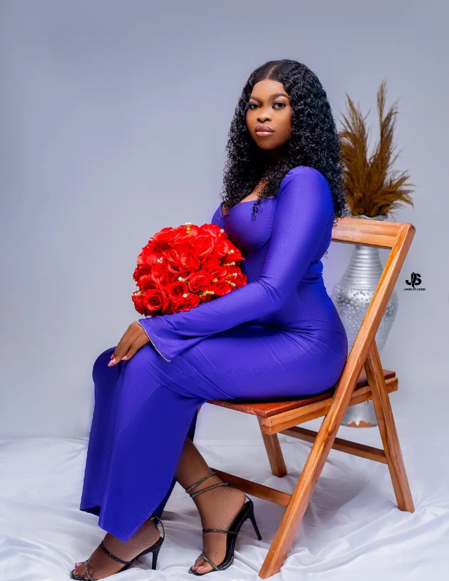 A true definition of beauty, confidence and class @everythingloveth_empire_ 🥰🌟

@jnodstudios tirelessly put in effort for our clients

#birthdayshoot #birthdayshootideas #glam #jnodstudios #beautywithclass #confidence #africawoman #reelsinstagram #class #purple #gaininfinity1