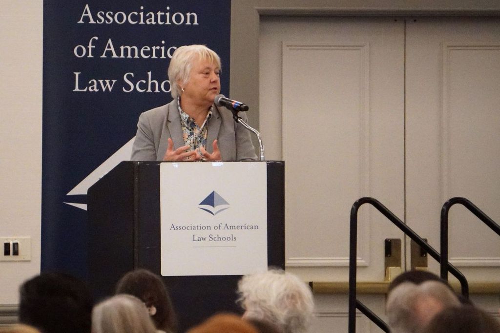 Yesterday, before the #AALSClinical Plenary Session, incoming AALS CEO and Executive Director Kellye Testy welcomed attendees to the conference.
