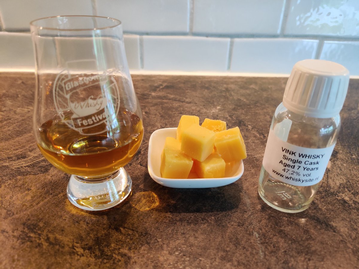 Little Whisky Tasting : Dutch Whisky Part 2

Vink Whisky Single Cask 7YO, 47,2%
- Nose : Oak, Vanilla, Red Fruit 
- Palate : Anice, Apricot, Red Fruit 
- Finish : Long Lasting, Oak, Apricot 

#whiskytasting #whisky #tasting #dutchwhisky #vinkwhisky #singlecask #7yo