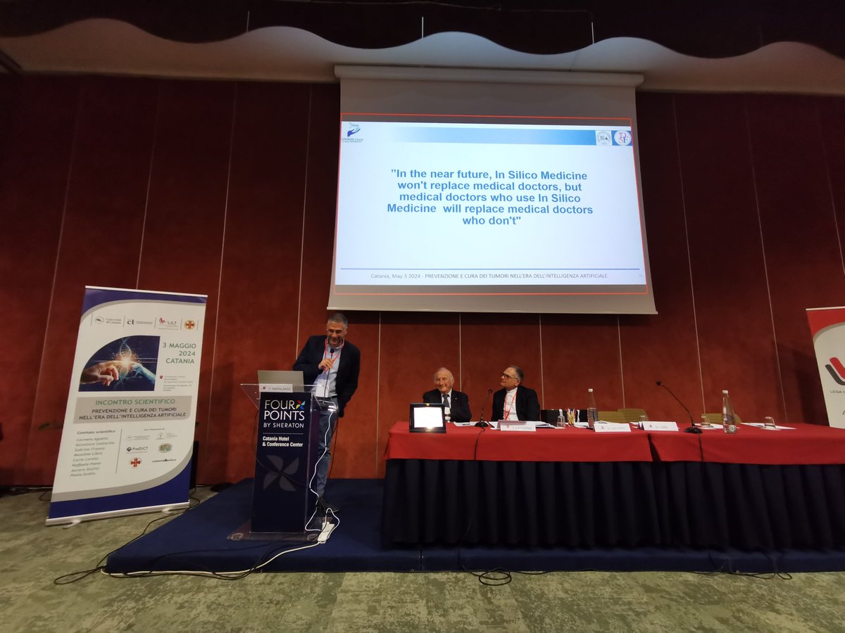 Il @ProfPappalardo, durante il suo intervento dal titolo 'Quando i modelli computazionali possono predire l'esito di un intervento terapeutico' ha discusso di #InsilicoMedicine, #DigitalTwins, #InsilicoTrials, #PersonalHealthForecasting e delle potenzialità del simulatore #UISS