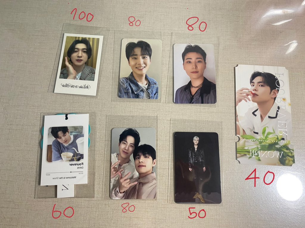 ขายเพราะมีซ้ำแล้วก็ไม่ได้เก็บค่า💙
ค่าส่ง 30/50 🫧
 #ตลาดนัดDay6