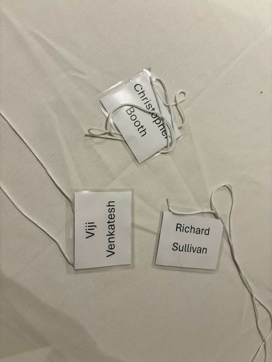 Ok those not wearing their name tags please pick them up now ! In august company 😜 @SullivanProf @csoncol #ChrisBooth