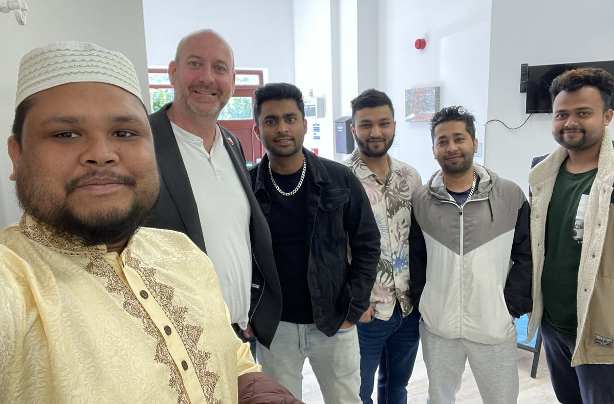 It was lovely to meet our Muslim community after Friday prayers in Camborne earlier today, to listen to their concerns and hopes. As MP, I will never shy away from tough but respectful conversations with constituents. And I couldn’t have wished for a kinder reception today.