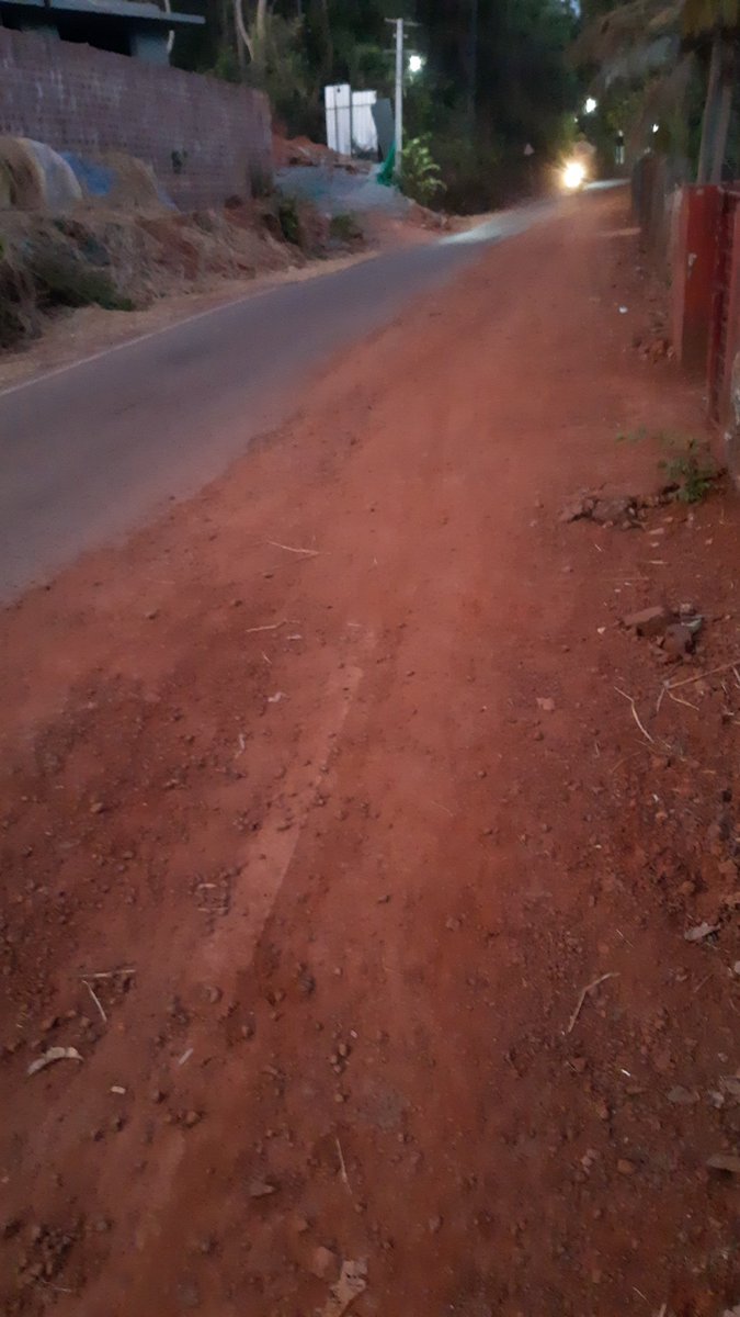 Why is this road in Paliem (Ucassaium) left in such a poor condition? #bardez @Coll_NorthGoa @bjpgoa #Elections2024