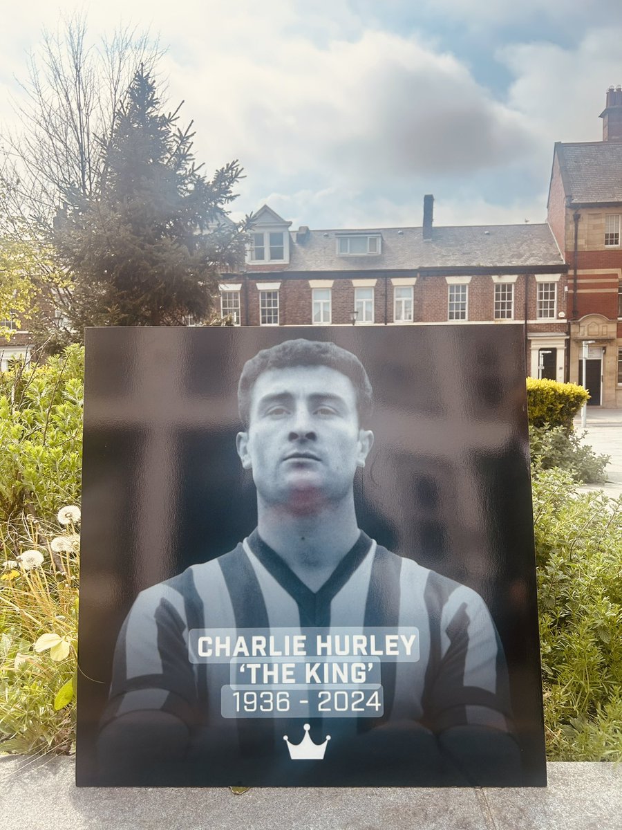 Thank so much to @MaskeradeGroup on Chester Road for creating & donating this large picture of Charlie for our Heaven Branch memorial service on Monday ♥️ @SlandMinster