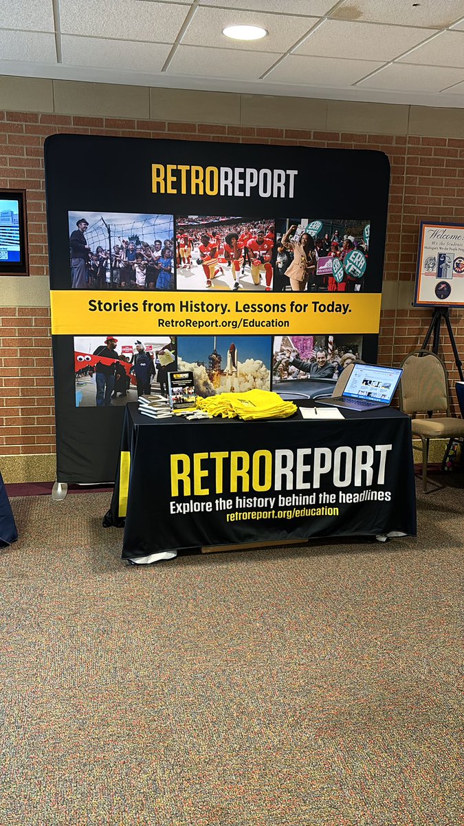 The exhibit hall is open in Macomb County! Come check out @RetroReport at @MCSSinfo We also have two sessions. Elections — today at 1:15. Constitutional Rights — Saturday at 9:45.
