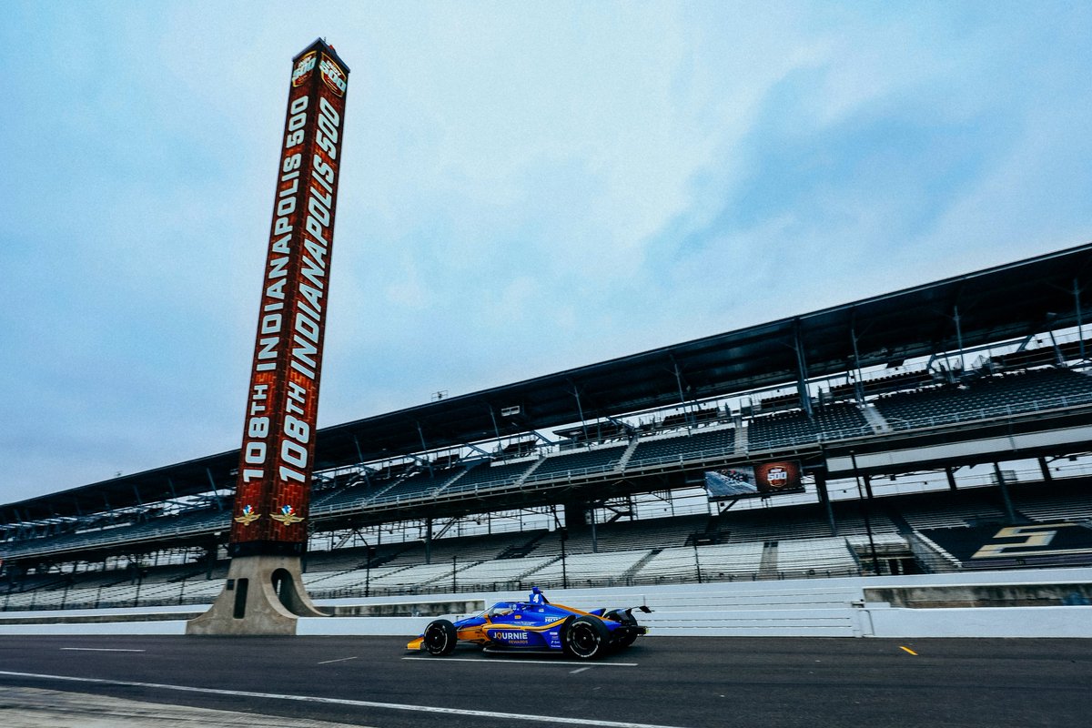 This is May. 😤

#INDYCAR #Indy500