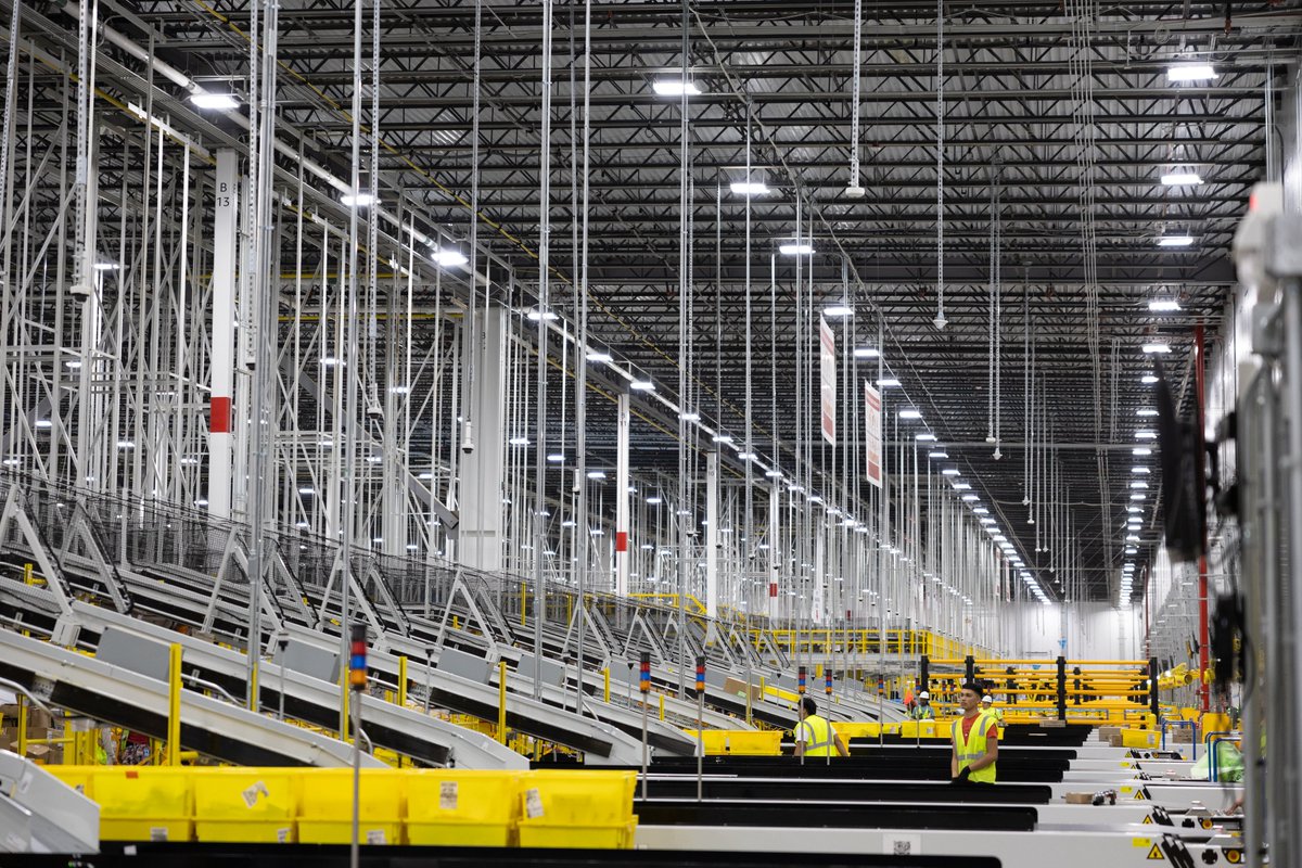 Snaps from our new facility in North Carolina! 📸 This 620,000 square-foot facility is expected to employ more than 1,000 people, and will bring inventory from small and medium-sized sellers across the world into our supply chain. 🎉 🙌