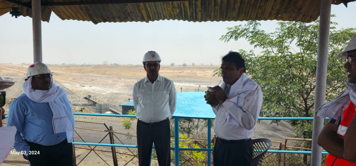 During inspection efficacy of IT initiatives like WeighBridge (both end weighment), Boom-Barrier and functioning of Crusher was also checked.The inspection is being closely monitored by MoC.

@CoalMinistry @CoalIndiaHQ @CVCIndia