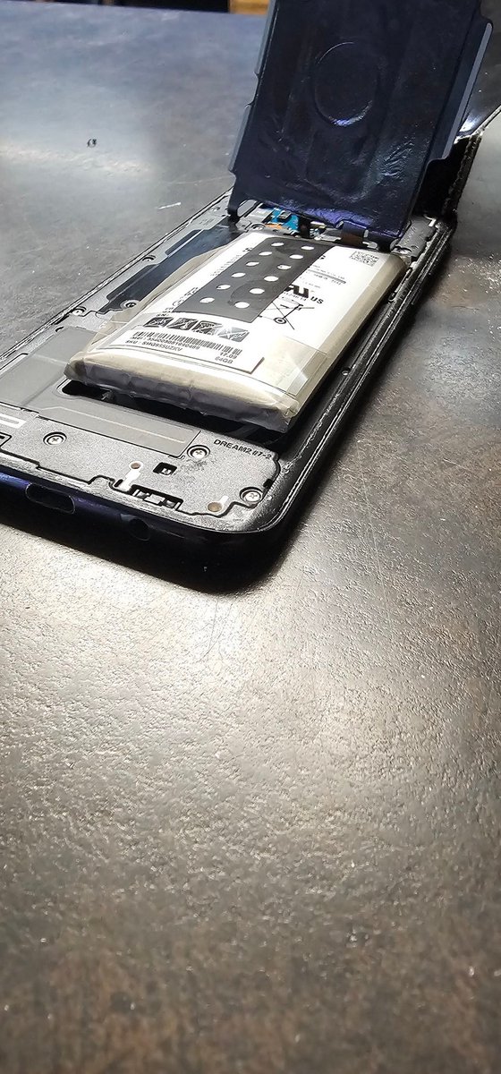 Decided to check the old phone graveyard this morning...#SpicyPillow #SpicyS8Plus #SpicyPillows4Dayz