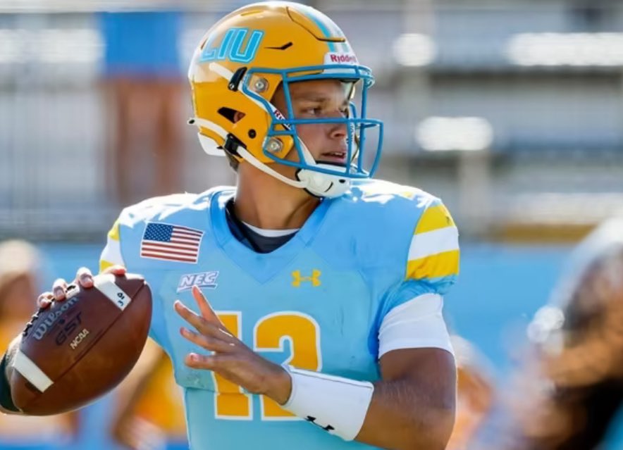 Phee2Fast's tweet image. Blessed to receive a PWO to @LIUSharksFB  @CoachRCooper  @EdisonTheMecca