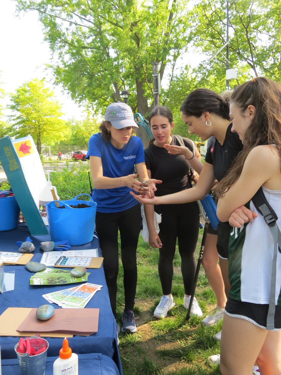Join us TOMORROW for Wormy Wednesday with @GrowNYC!🪱 At 3 PM we will be by the public bathroom at the East River Picnic Area to teach y'all about composting through giveaways, games, and crafts. We will also be taking food scraps! Details: bit.ly/4bnRjaK