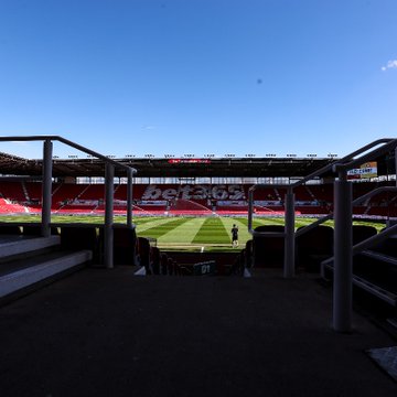 #BristolCityFC #BristolCity #BCFC #BRC #STOBRC  #TheBCFCZaneWalker15
NEXT UP FOR CITY IS THE FINAL GAME OF THE 23/24 SEASON AS THEY ARE UP TO THE NORTH EAST MIDLANDS IN THE CHAMPIONSHIP TOMMOROW AFTERNOON.