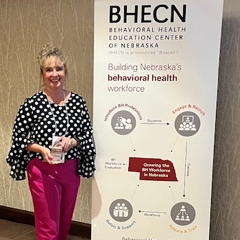 Congratulations to Robin Conyers, VP of CHI Health Behavioral Services, for receiving the Behavioral Health Education Center of Nebraska (BHECN) Ambassador Award! The award recognizes outstanding efforts in mentoring the future behavioral health workforce in Nebraska.