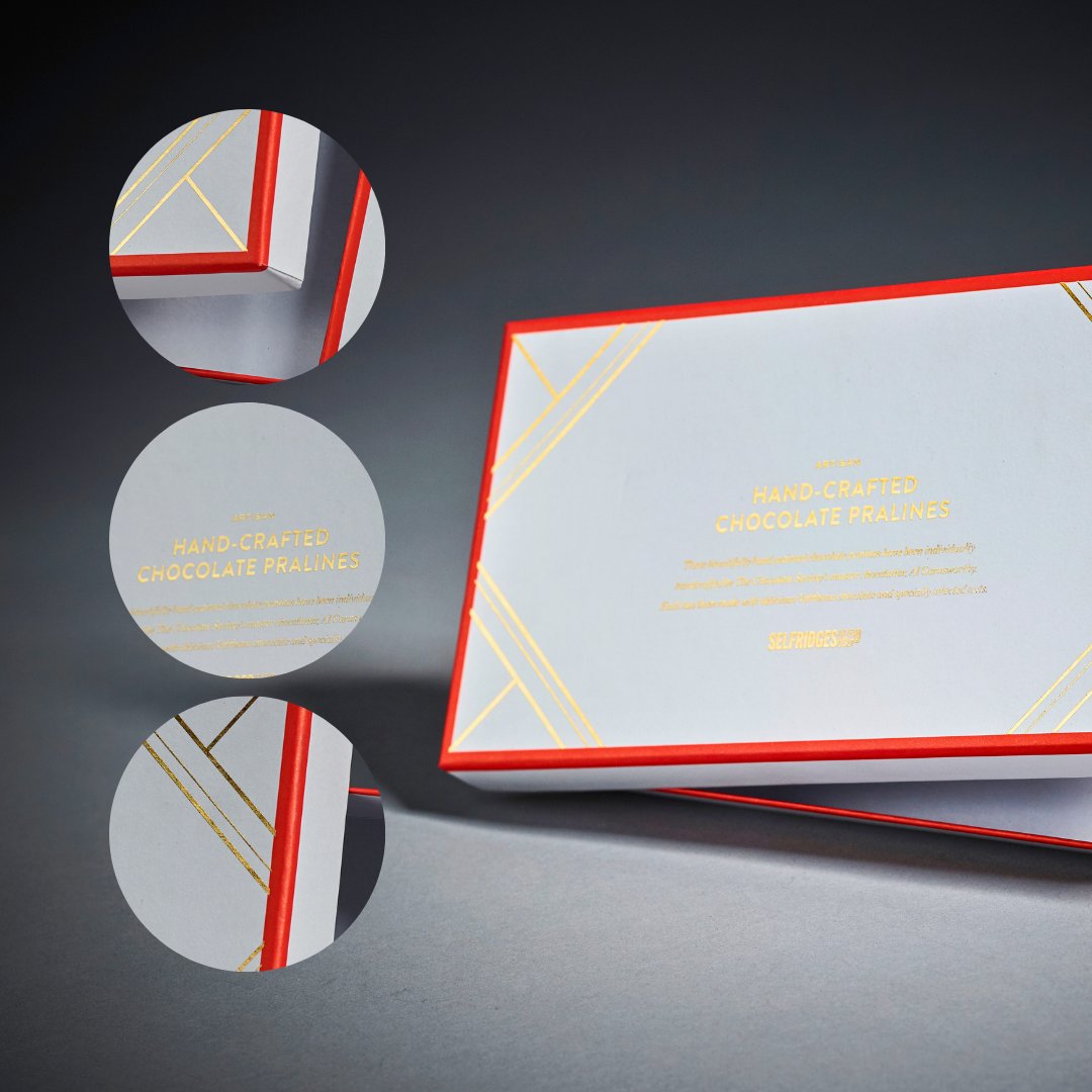 All about the angle...📐

Our box and lid packaging solutions may be the simplest of designs, but isn't sometimes simple the best?

Our finishing techniques help boost the appeal of your designs.

For more, visit our website;
💻 vist.ly/358np

#packaginguk #luxuryboxes