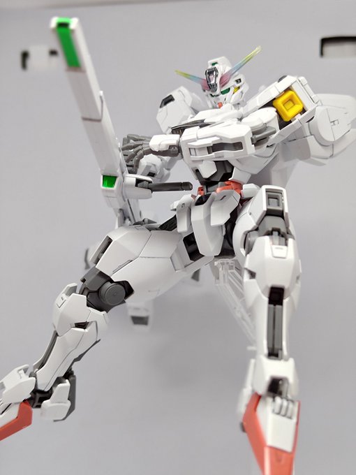 「grey background mobile suit」 illustration images(Latest)