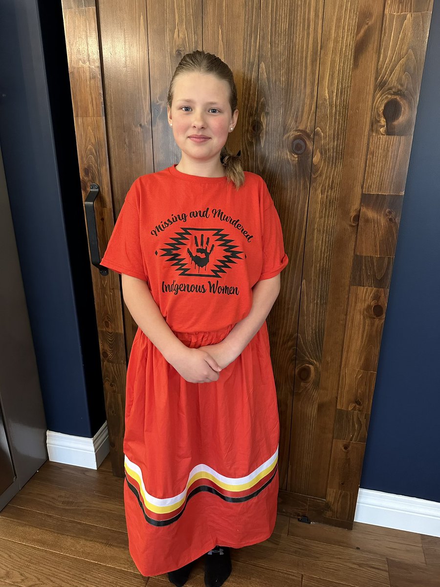 Kelly Cox tweet media