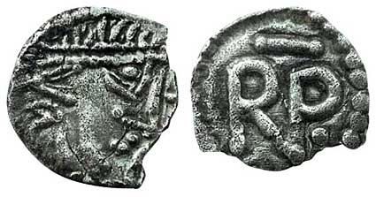 For #FindsFriday a unique portrait coin of Pippin III (751-768), very little known among historians. Bruno Foucray has suggested it may have been minted at Quentovic - found in the Marne département.