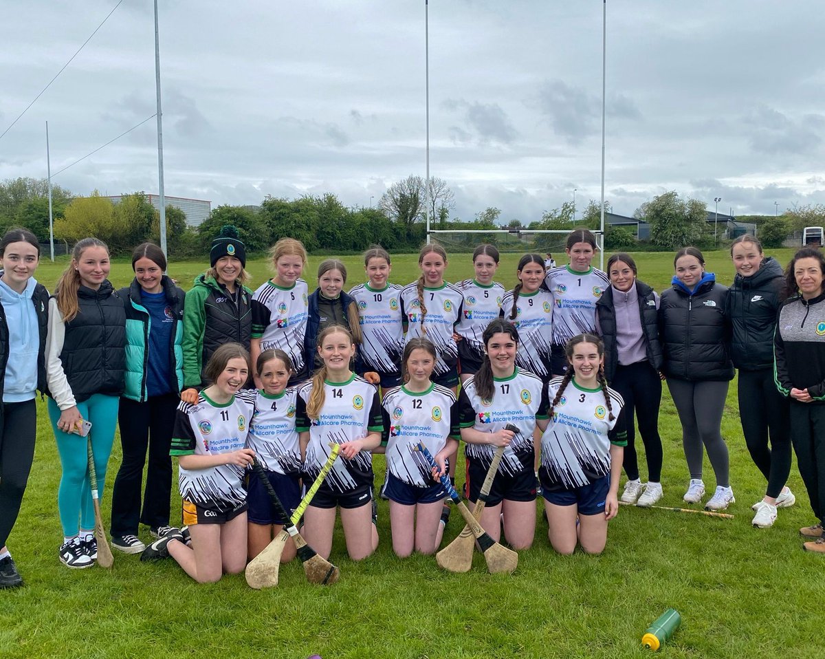 Well done to our minor team who competed in the Munster Minor Camogie blitz in Charleville today. We won two of our three round matches narrowly losing to Borrisokane by a point. Great to see all our first years and some of our 2nd years competing at this level.