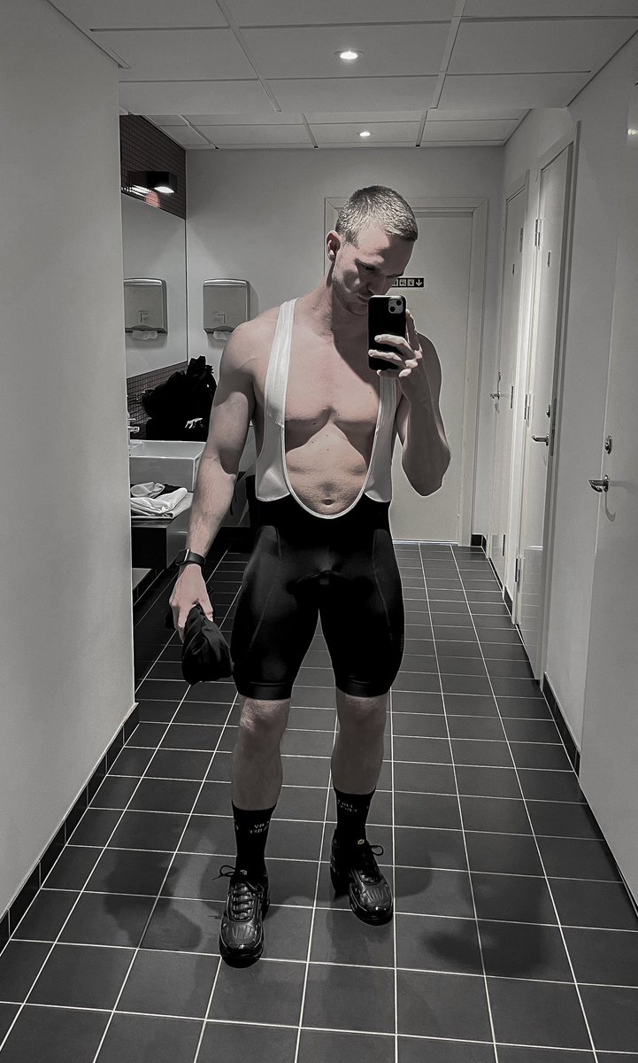SwedishJock tweet media