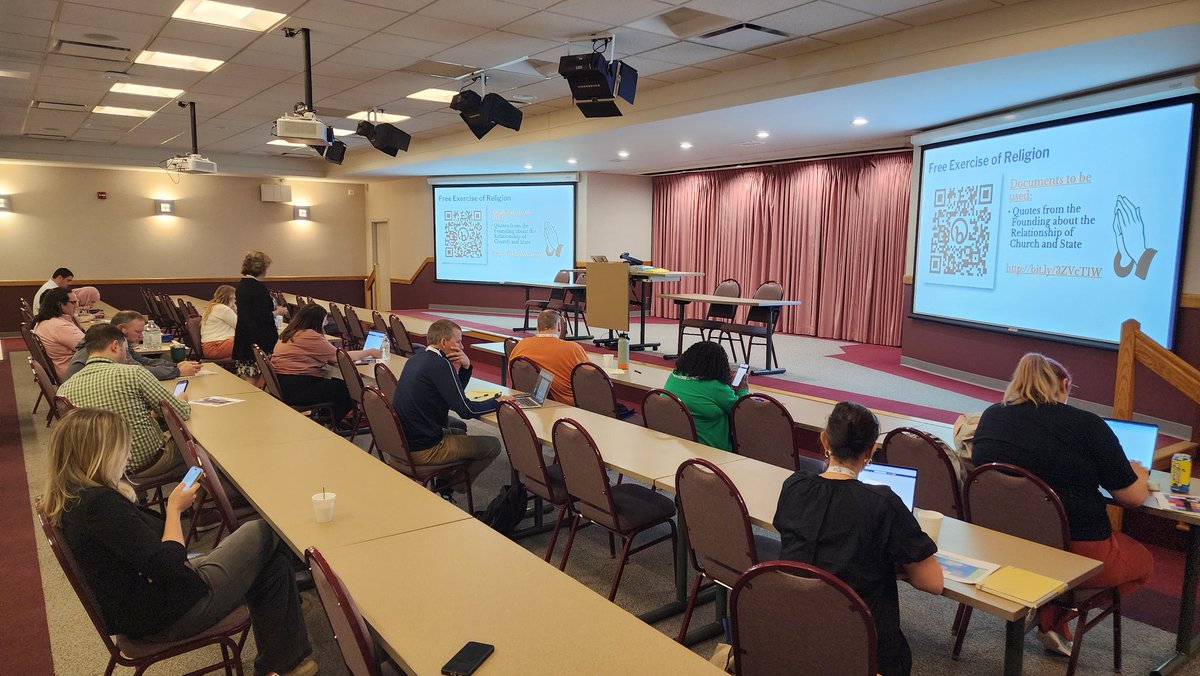 madisonteacher's tweet photo. Exciting watching @lorirech50 kickoff @MCSSinfo #mcss24 w/ a @BRInstitute lesson practicing #civildiscourse https://t.co/P0CcXJGV2J