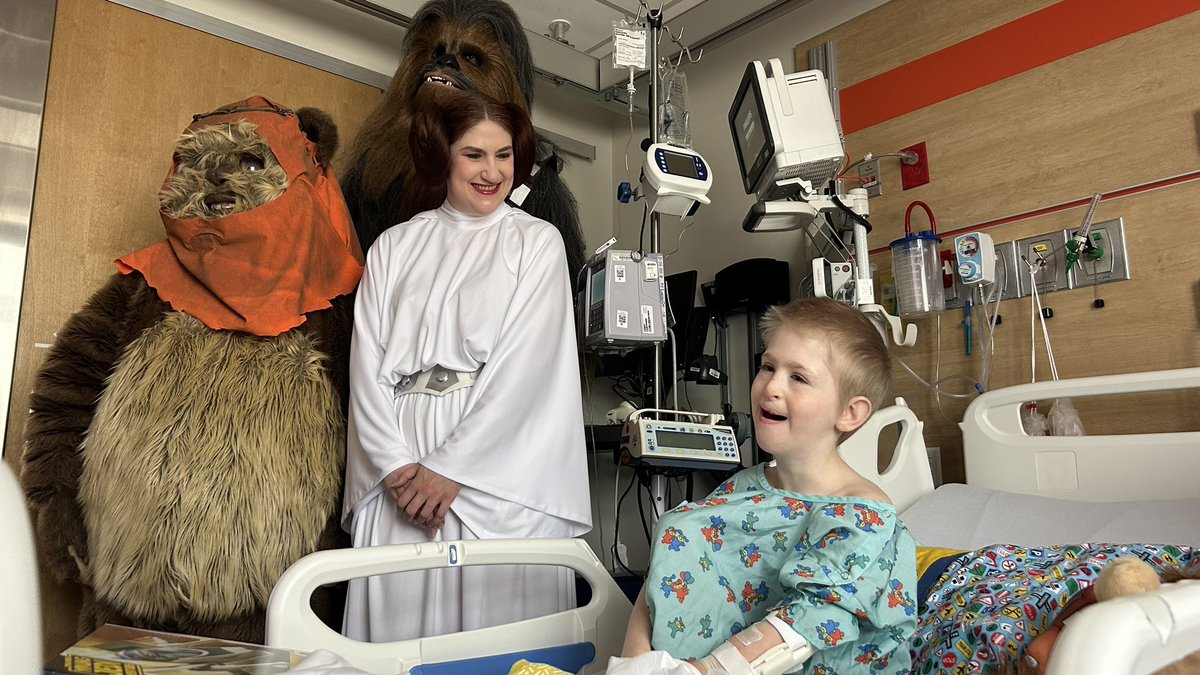 #MayThe4th came a day early as Star Wars heroes stopped in to see the patients at @LVHN Lehigh Valley Reilly Children’s Hospital Friday. @LVNewsdotcom #MayThe4thBeWithYou #MayTheFourth #StarWars