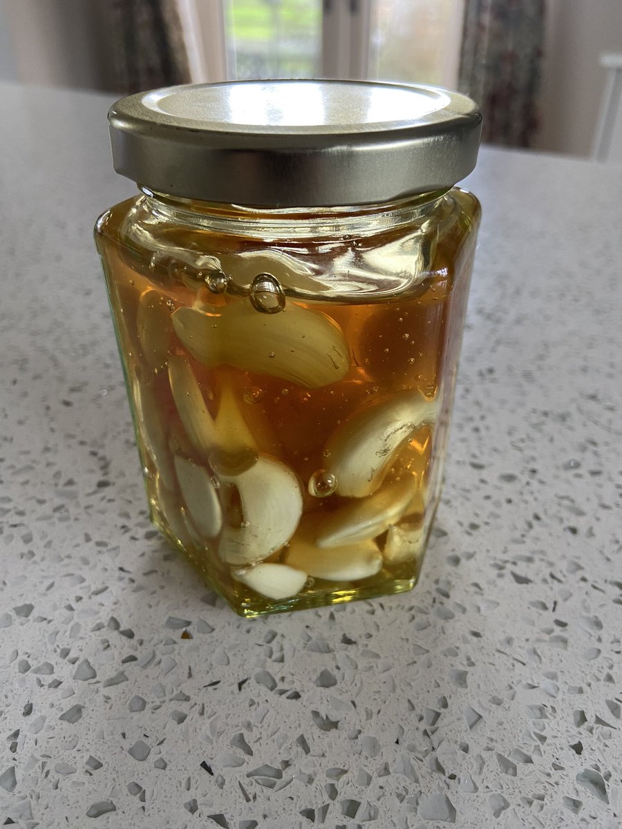 Garlic honey. I’ve been stuck in a cycle of sore throat and ear ache for about six weeks. Really not like me at all. My usual witches brew just isn’t cutting it. So…bring out the garlic!
#garlichoney #naturalremedy