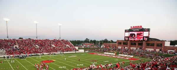 We greatly appreciate @CoachSpo_ stopping by practice yesterday to check out some of our young men! Great to see you again! Best of luck! @LamarFootball #EVERYTHING 🦅