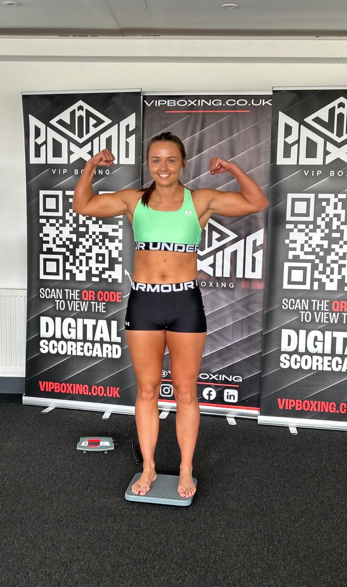 @HRobinsonbox Weighed in and ready to make her Pro-Debut tomorrow! @vipboxing 🥊 #LetsGoooo!!!