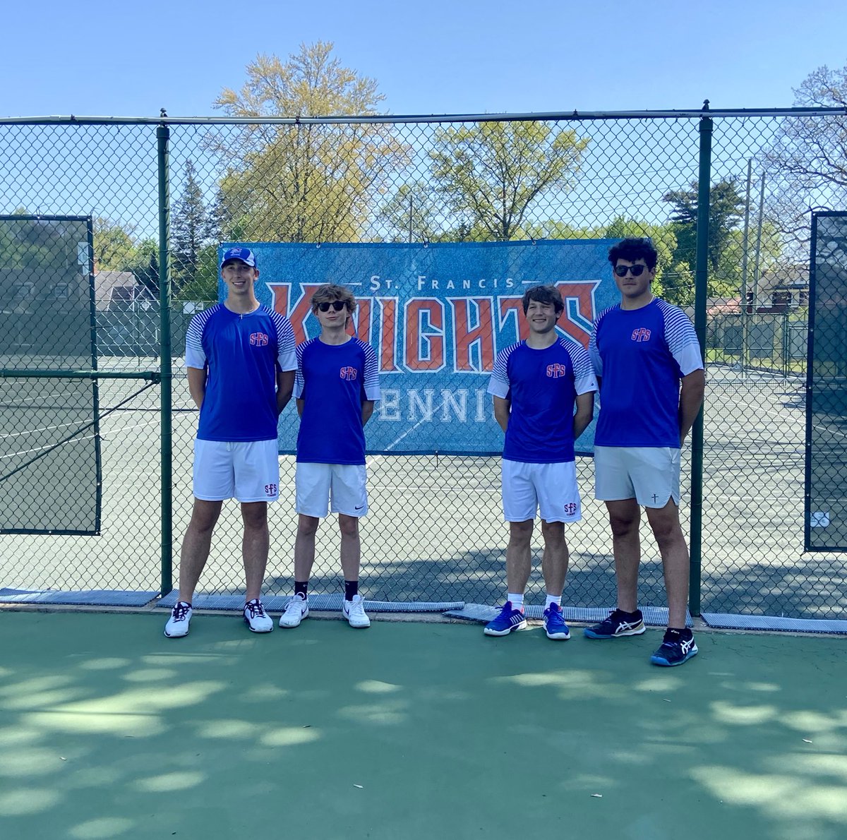 Tennis defeated Northview 5-0 yesterday on Senior Day! Thank you Seniors for all your hard work and dedication to the St. Francis Tennis program. Was great to see some victories on the court yesterday! #GoKnights
