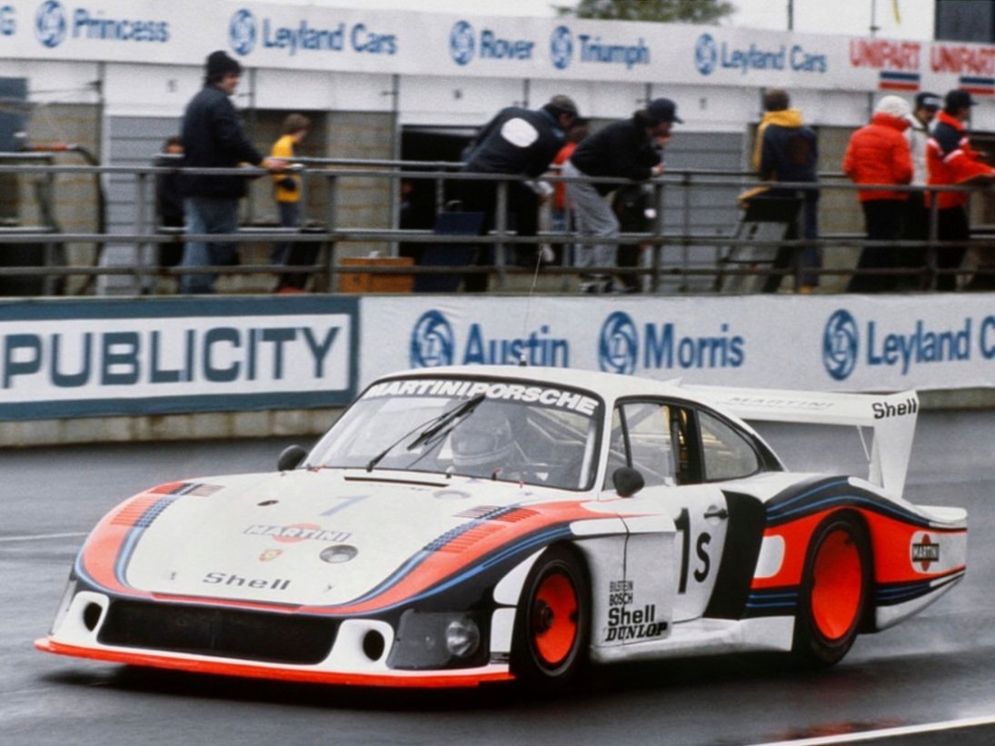 @racing_porsche @PorscheRaces @Porsche @Customer_Racing @24hoursoflemans @PorscheNewsroom @IMSA @Rinoire @juanxj56 @Hmp944Peters Mine was the Silverstone 6 hours 1978, the year of the 935/78 'Mobydick'🤍💙❤️💙🤍