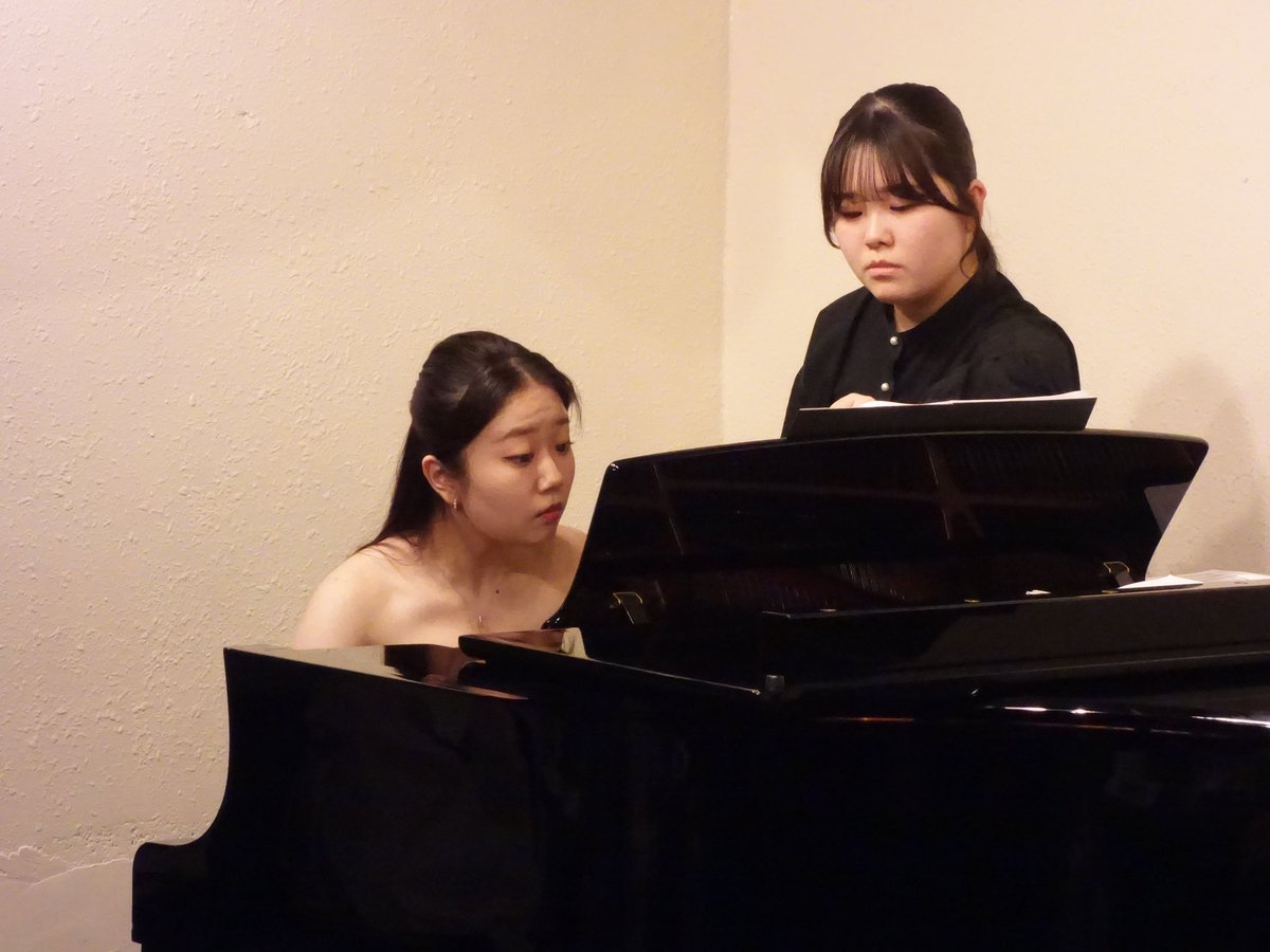 カーサクラシカさんでの ソプラノ Duo Concert 終演いたしました🌸.*･ﾟ

2人の息ぴったりなデュオとそれぞれの魅力が光ったソロと、とてもステキなコンサートになりました🎶

ご来場いただいた皆様ありがとうございました⭐️💕