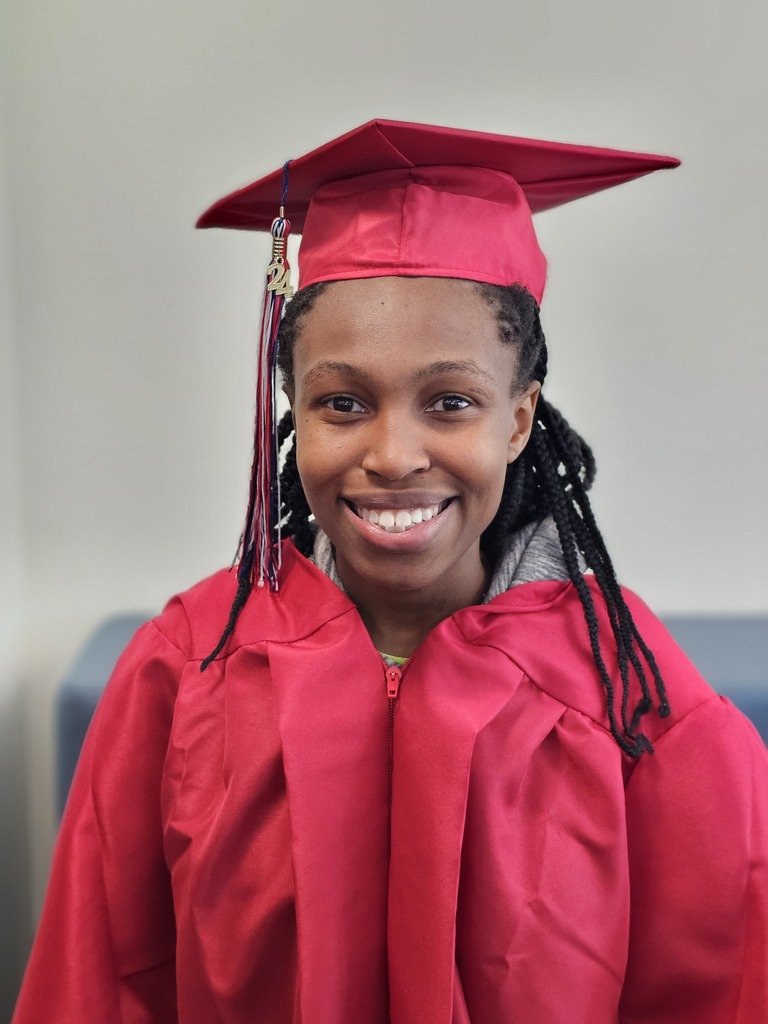 🎓🎓🎓 In honor of College and Career Week, our Early College High School 9th grade students gathered to honor our School to Work Program's graduating seniors! Let's celebrate our SWP Seniors hard work and preparations for their entry into the workforce next year!