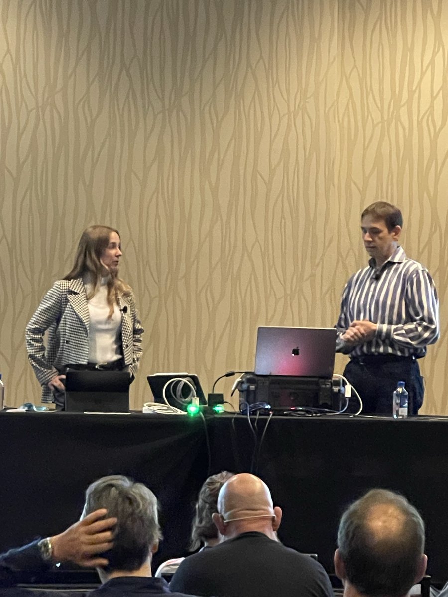 Thank you to all of you who attend the #MicrosoftLoop talk at the @M365CONF with @dancontoso and Manon! 🤩 

We 💜 talking to customers! See you all at #MSBuild next. Who's coming? 👀

#CustomerFocused #M365Conf @M365CONF #M365