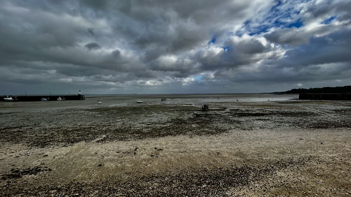 low tide in #saintmalo