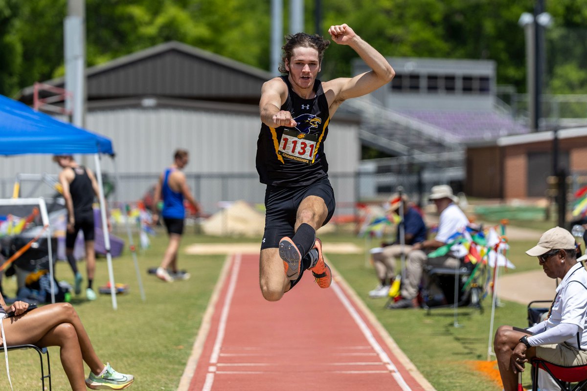 Flicks from Day ☝️ of the GSC Championships📸📸📸 Photo Credits: Vasha Hunt #TogetherWeRise