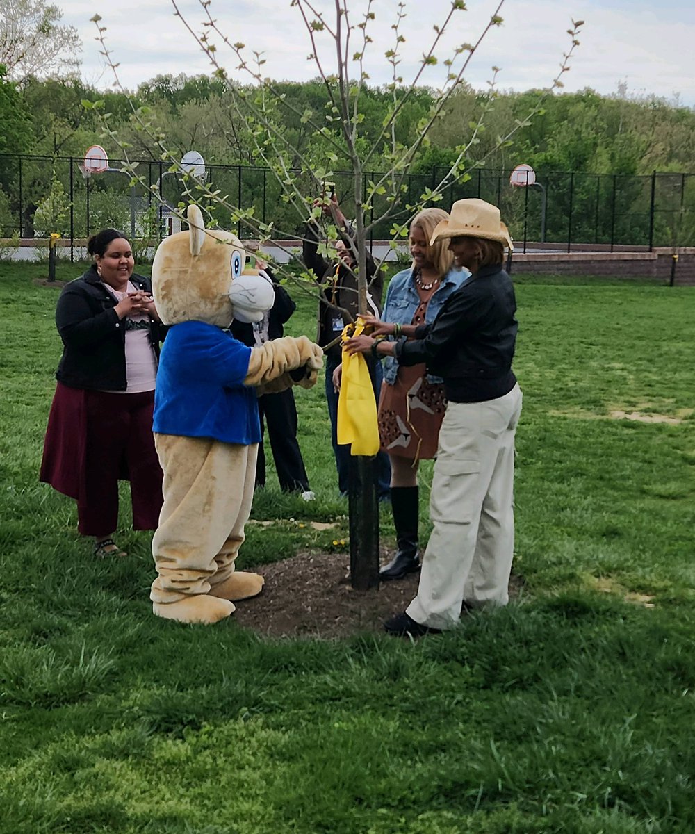Last week, we celebrated #EarthDay and #ArborDay with tree planting, green business incubator events, and seminars on sustainable practices. Thank you to all who participated. Let's work together to ensure a greener future for generations to come! 🌍🌱