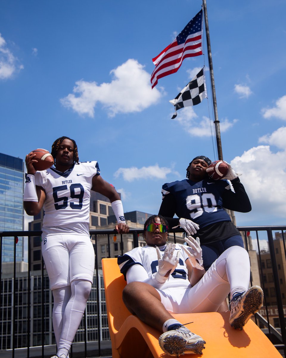 ButlerUFootball's tweet image. Dawgs downtown preview 👀 🏁 

#ButlerFootball #ButlerWay #Indy500