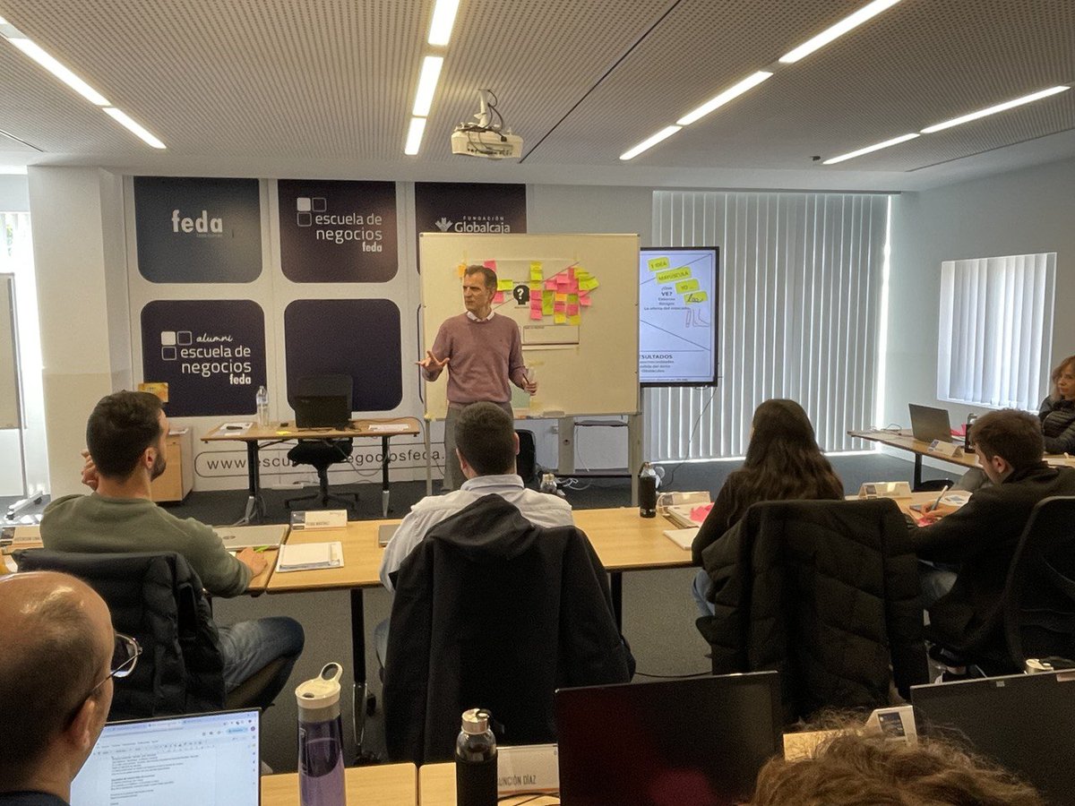 <a href="/DarcRueda/">David Rueda Cantuche</a> comparte herramientas prácticas para ayudarles a liderar un cambio hacia una cultura centrada en el cliente. Una sesión dinámica donde aprenden a empatizar con los clientes, identificar sus dolores y entender sus expectativas.

#ENFEDAFormación #HazQueSuceda