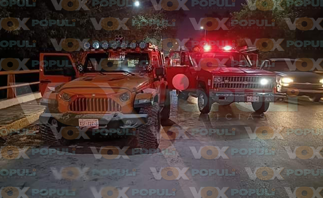 Casi se le incendia su Jeep de campaña al candidato, Luis Aliyan, en céntrico bulevar de Cd. Victoria, Tamaulipas

Afortunadamente personal de confianza llegó de inmediato antes que los cuerpos de auxilio y con extintores controlaron la situación
voxpopulinoticias.com.mx/2024/05/casi-s…
#LaRoja…