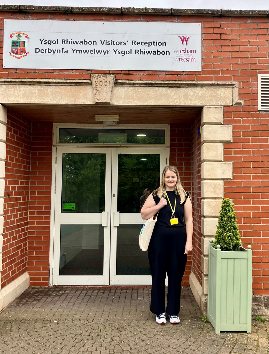 Thank you Lucy @hafrendcymru for sharing her skills and knowledge with Year 11 pupils @YsgolRhiwabon today. Pupils learning about employability skills, gaining valuable knowledge & understanding of what to expect at an interview & the skills they need for future success #Inspire