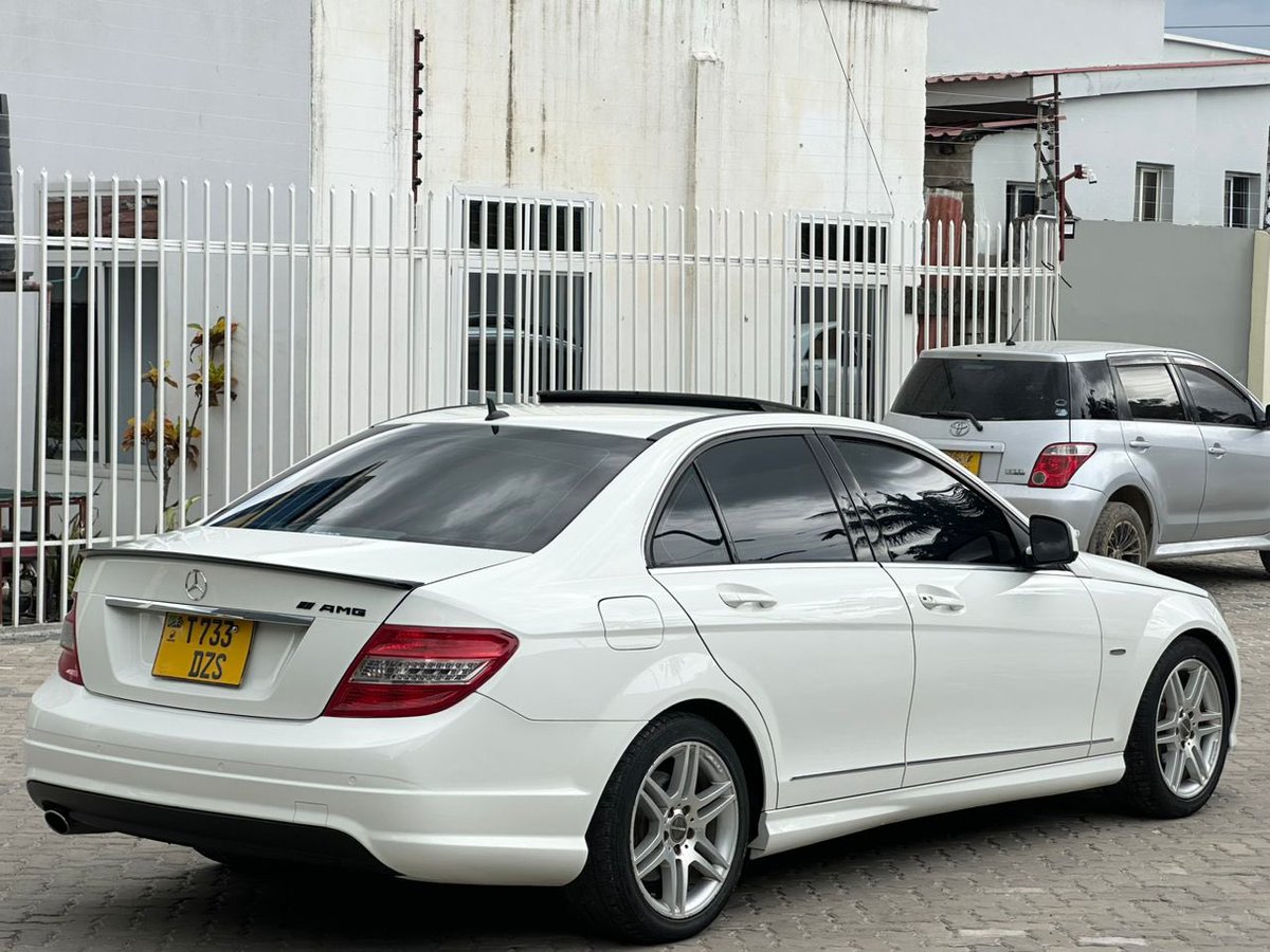 Price 17.8M
Contact/ 0693111003

Mercedes-Benz 🔥🔥🔥🔥
C class AMG 
Sport Package
Year: 2008
Cc: 1780

260 top speed 
Low Mileage
Sunroof
Colour: Pearly

Sport rims
New tyres 
Body kits 
Heavy music system 

Very clean condition💥