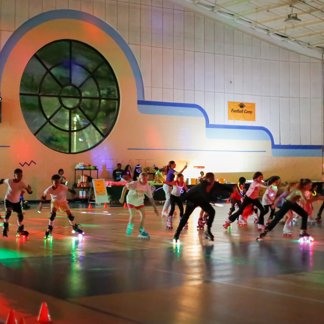 May the Fourth Be with You! 🌌🚀Join us for a Star Wars-themed Family Skate and Dance Night at the Franconia Rec Center on Saturday, May 4 from 6-9 p.m. ⭐ Tickets are $10 online or $15 at the door. 🎟️ bit.ly/4a6W2wB