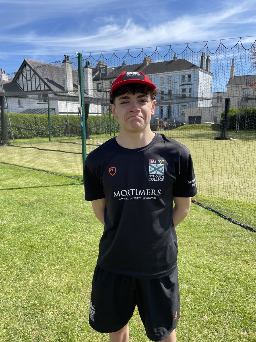 Congratulations to Yr. 11 pupil, Ethan J on earning his ⁦@PlymouthCollege⁩ 1st XI Cricket cap this afternoon on his 15th appearance for the side. Go well and enjoy the fixture v ⁦⁦@trurocollegeCC⁩.