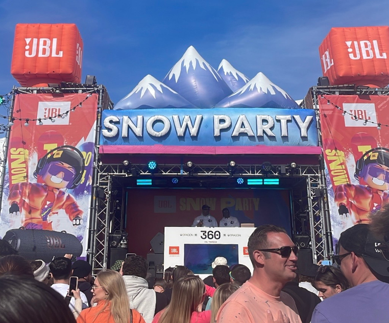 *Sigh*

Missing all the fun of the JBL Snow Party in Val Thorens...⛷️ 

#SnowParty #InfluencerMarketing #ConsumerTech