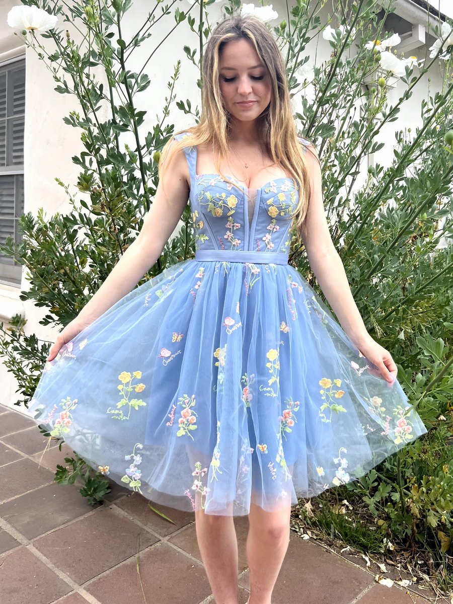 LeonaHammer02's tweet image. agustaprom.com/products/lace-… 
Lace And Tulle Short Homecoming Dress Sweetheart A-Line Prom Dress
#ALineStyle #PromDress #HomecomingDress #ShortPromDress #ShortHomecomingDress
#LaceGowns #MiniDress #Sleeveless #HOCO  #PartyDress #SexyPartyDress